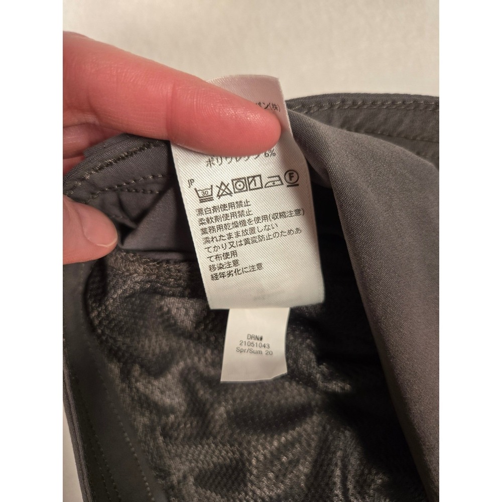Eddie Bauer First Ascent Capri Pants Womens 8 Gray Hiking Cargo‎ Excellent - Picture 6 of 6